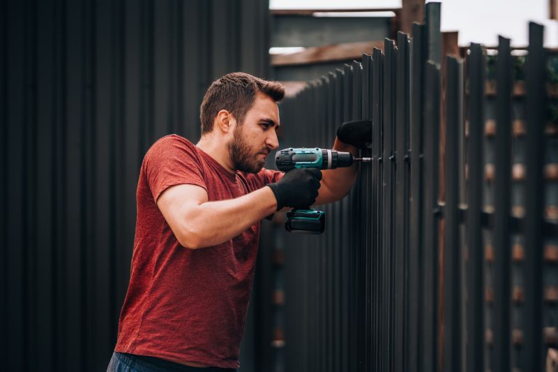 Metal Fencing Service