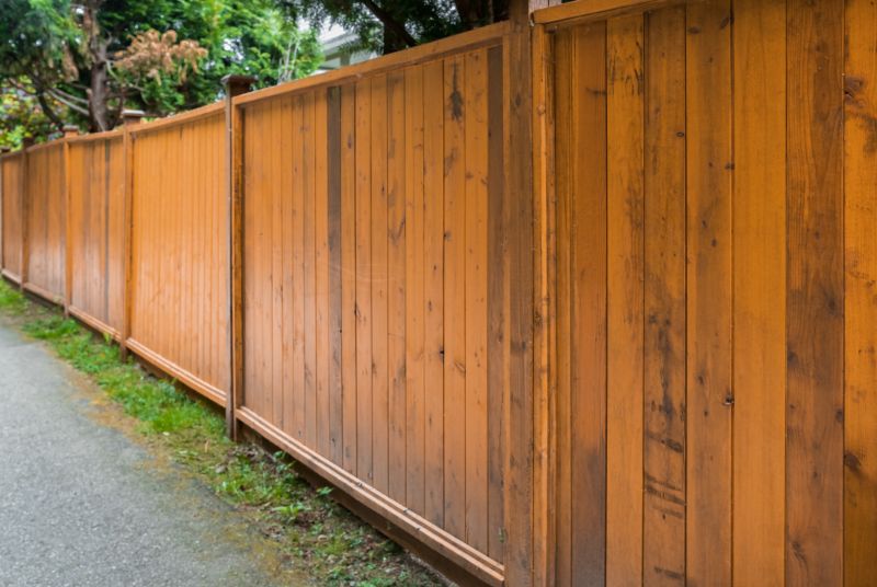 Custom Fence Builders