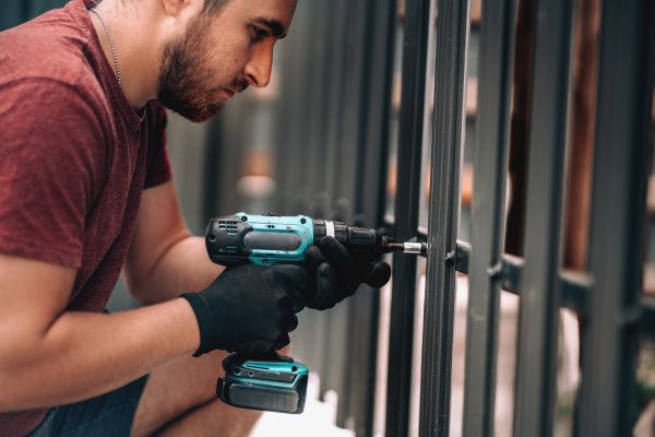 Metal Fence Building