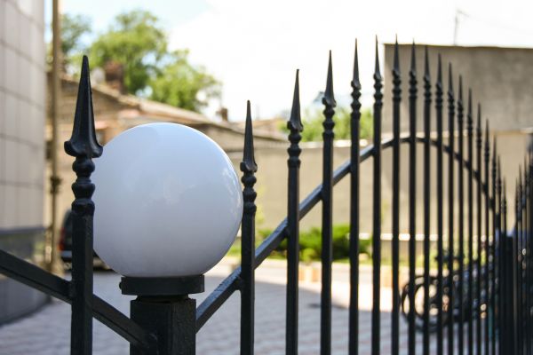 Courtyard Fence Installation Service