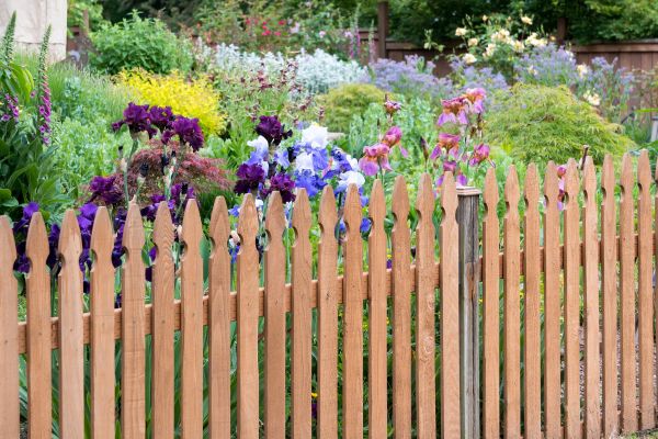 Wood Picket Fence Installation Service